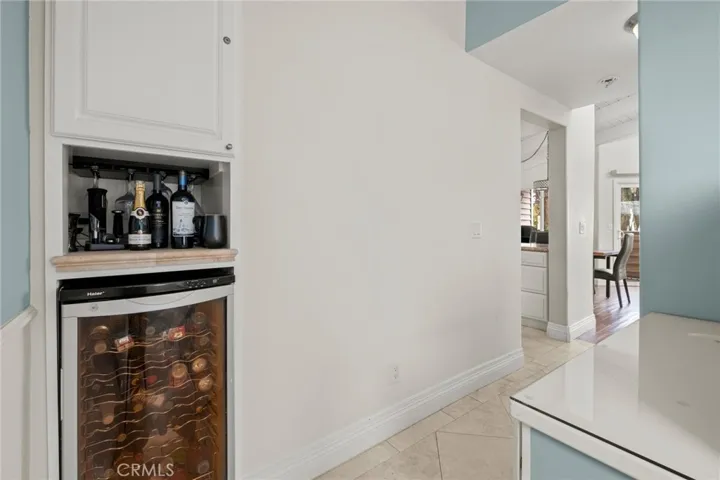 Wine cooler