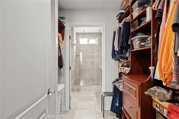 Primary suite