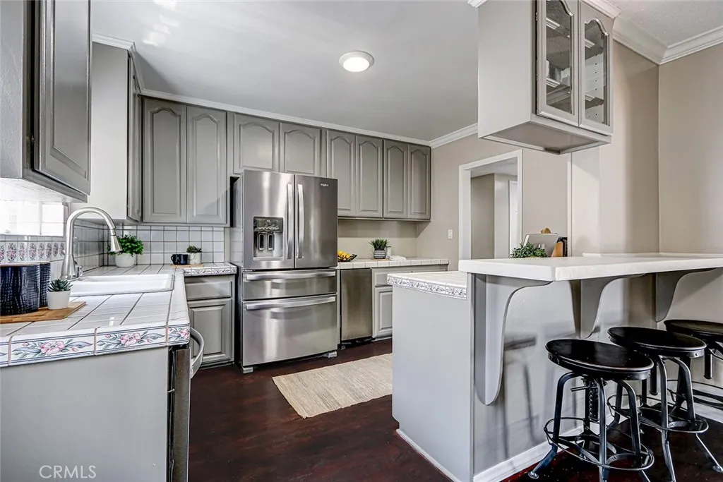 312 N Prospect Avenue, Redondo Beach, California 90277 home-pic-20