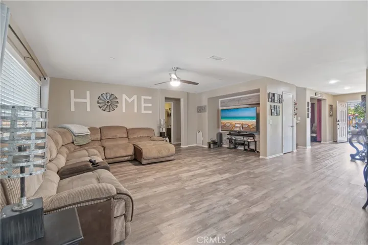 401 Tivoli Court, Hemet, California 92543