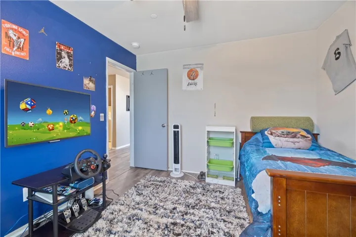 401 Tivoli Court, Hemet, California 92543
