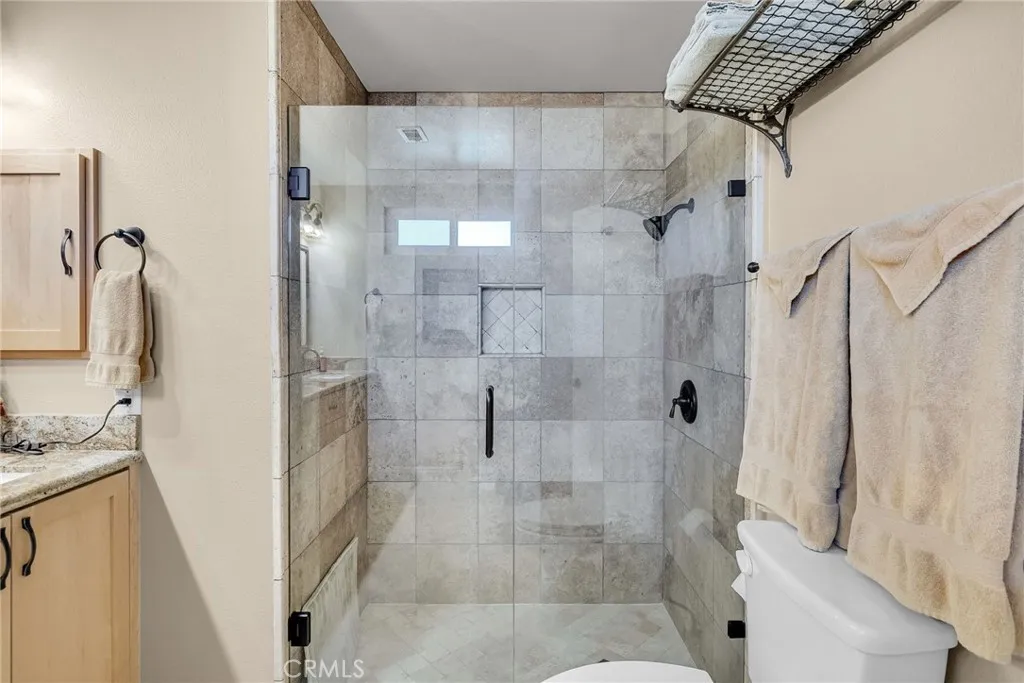 17 Toledo Drive, Rancho Mirage, California 92270 home-pic-15
