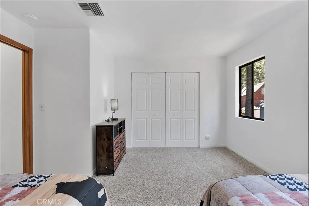 1381 Laura Street, Wrightwood, California 92397 home-pic-18