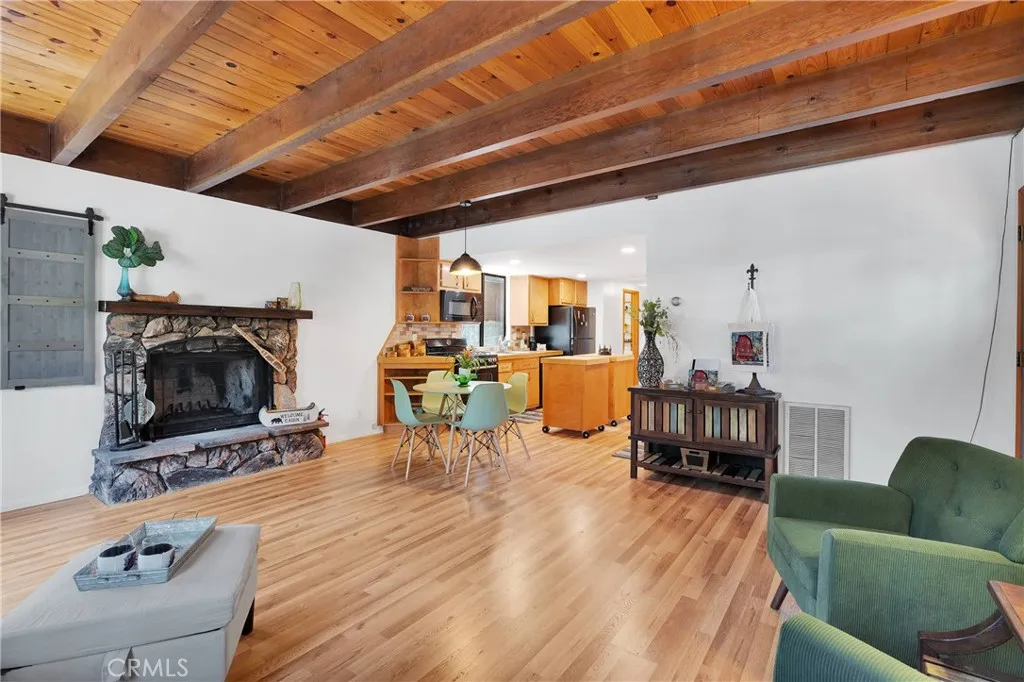 1381 Laura Street, Wrightwood, California 92397 home-pic-6