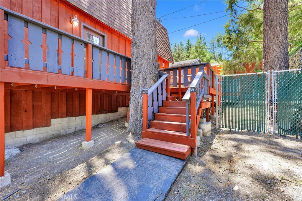 1381 Laura Street, Wrightwood, California 92397 home-pic-33