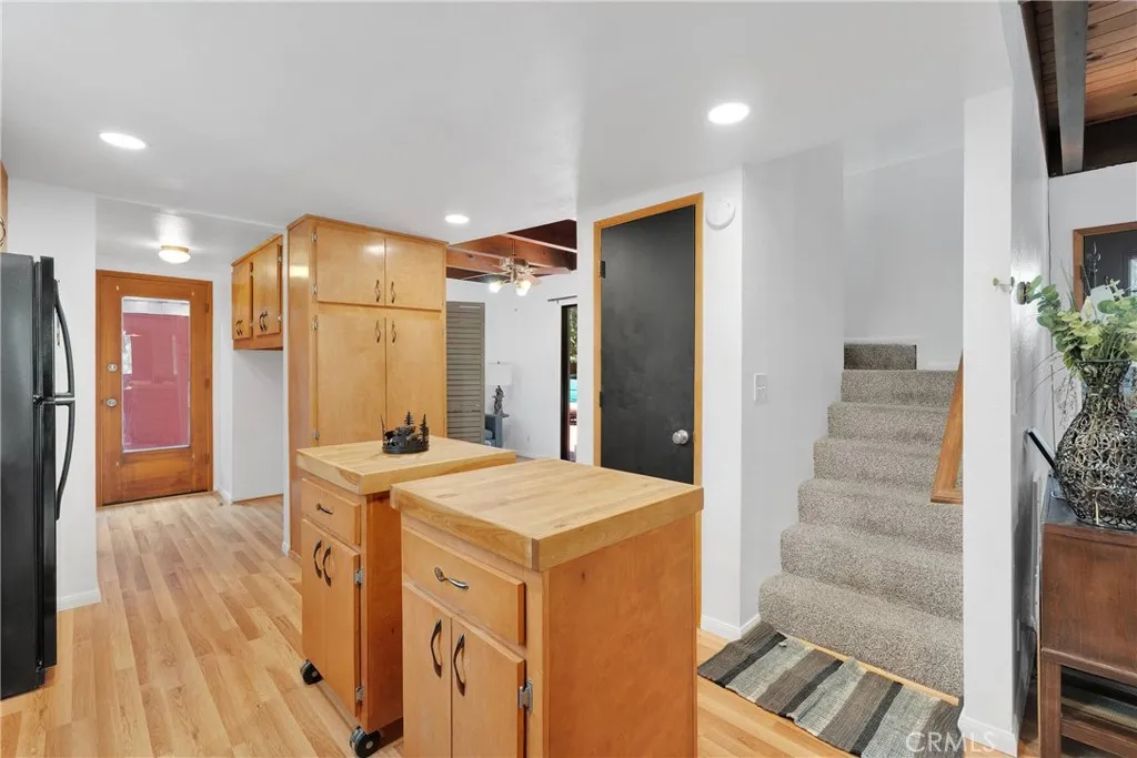 1381 Laura Street, Wrightwood, California 92397 home-pic-11