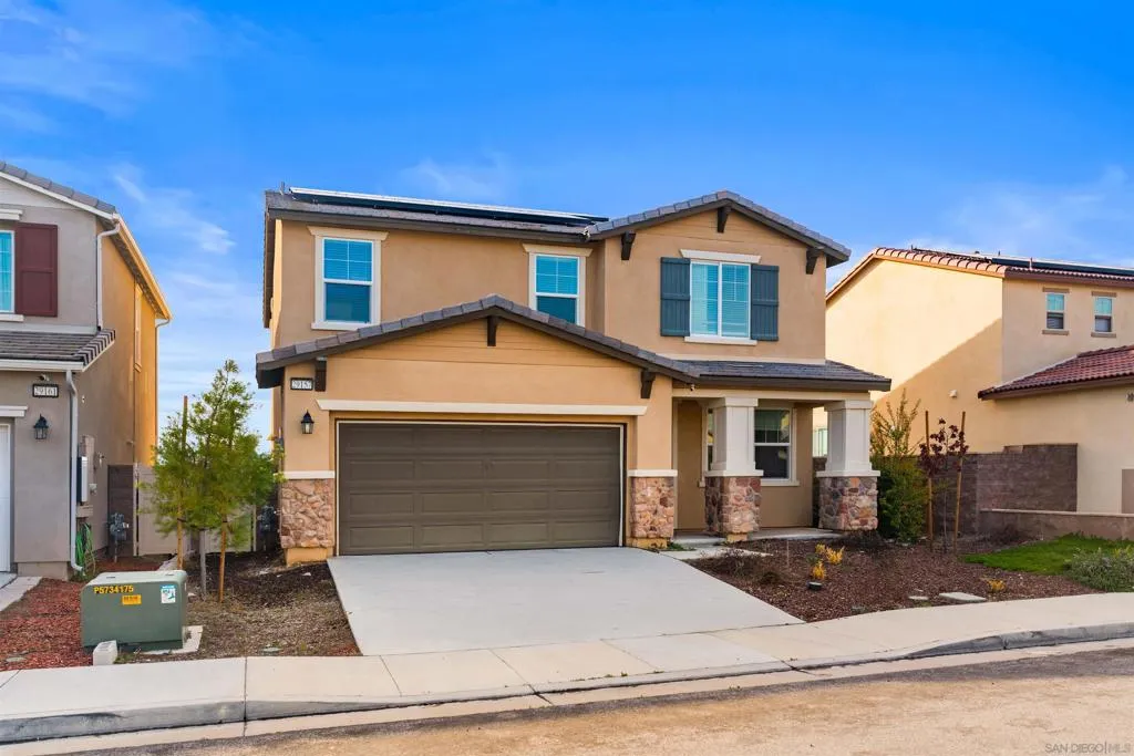 29157 Sunforest St, Lake Elsinore, California 92530 home-pic-1