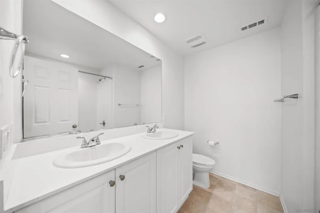 29157 Sunforest St, Lake Elsinore, California 92530 home-pic-18