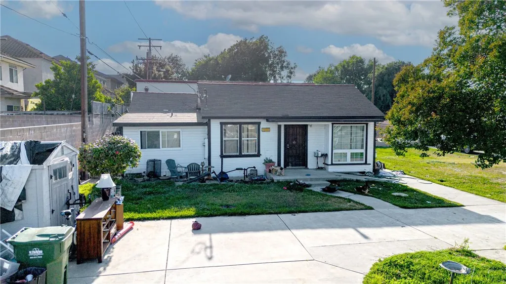 1525 San Gabriel Boulevard, Rosemead, California 91770, 4 Bedrooms Bedrooms, ,4 BathroomsBathrooms,Residential,For Sale,San Gabriel,MB25121426