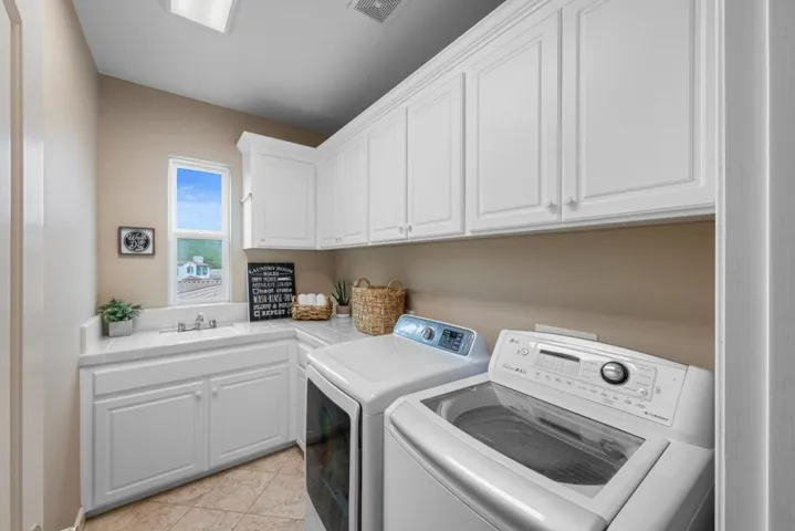 2555 Muirfield Way, Gilroy, California 95020