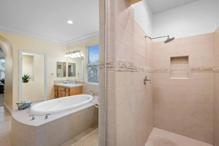 2555 Muirfield Way, Gilroy, California 95020