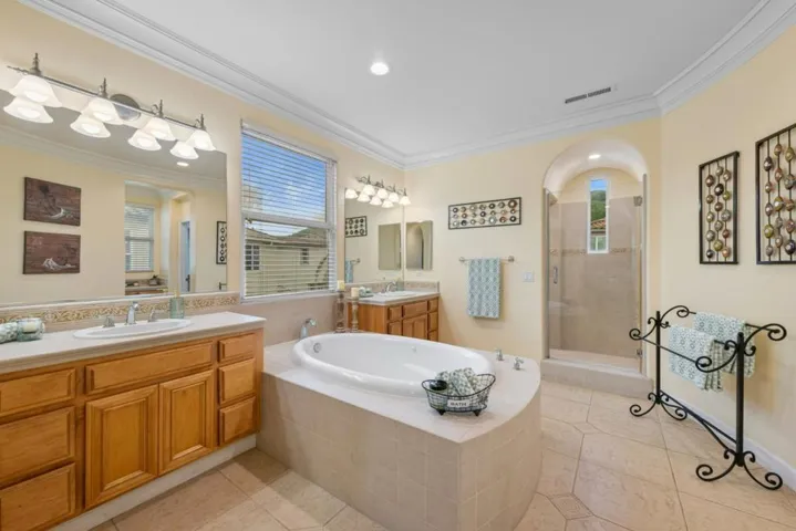 2555 Muirfield Way, Gilroy, California 95020