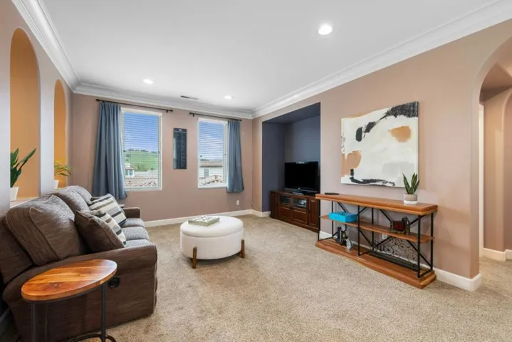 2555 Muirfield Way, Gilroy, California 95020