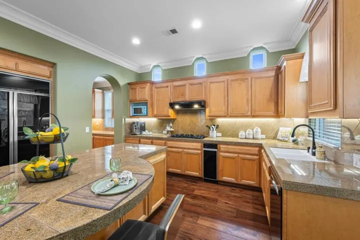 2555 Muirfield Way, Gilroy, California 95020