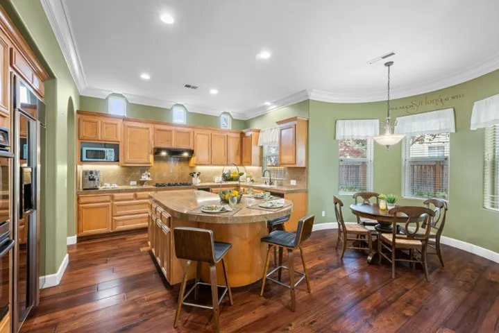 2555 Muirfield Way, Gilroy, California 95020
