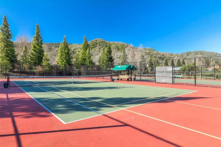 2555 Muirfield Way, Gilroy, California 95020