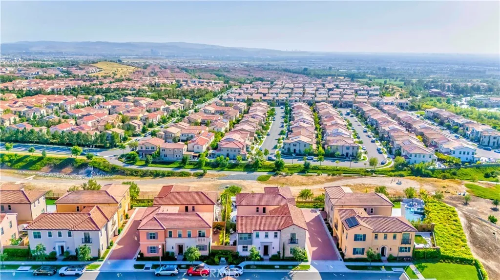 107 Trumpet Flower, Irvine, California 92618 home-pic-35