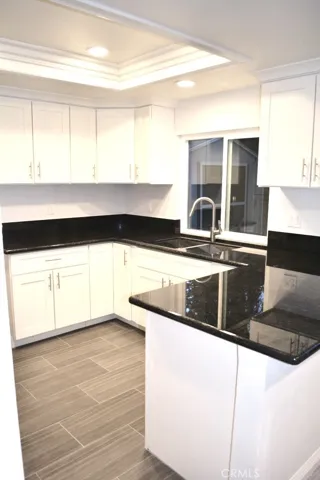 2591 La Ventana Circle, Corona, California 92879