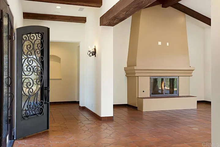 1010 Willowcreek Lane, Fallbrook, California 92028