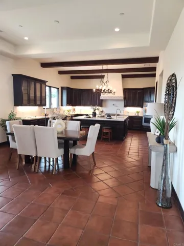 1010 Willowcreek Lane, Fallbrook, California 92028