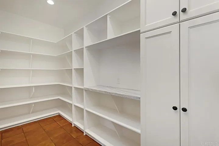 1010 Willowcreek Lane, Fallbrook, California 92028