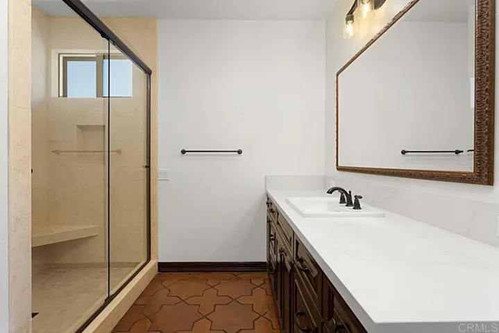 1010 Willowcreek Lane, Fallbrook, California 92028