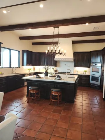 1010 Willowcreek Lane, Fallbrook, California 92028