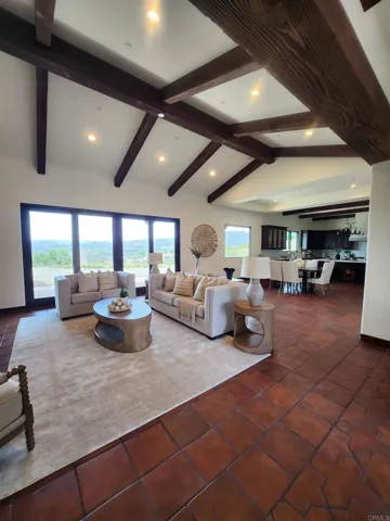 1010 Willowcreek Lane, Fallbrook, California 92028