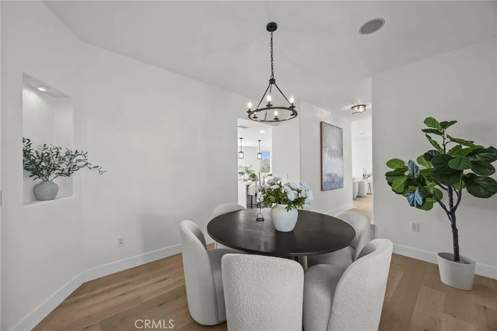 2377 Mount Olympus Drive, Los Angeles, California 90046 home-pic-8