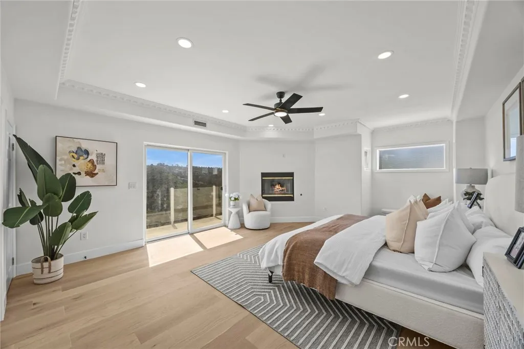 2377 Mount Olympus Drive, Los Angeles, California 90046 home-pic-19