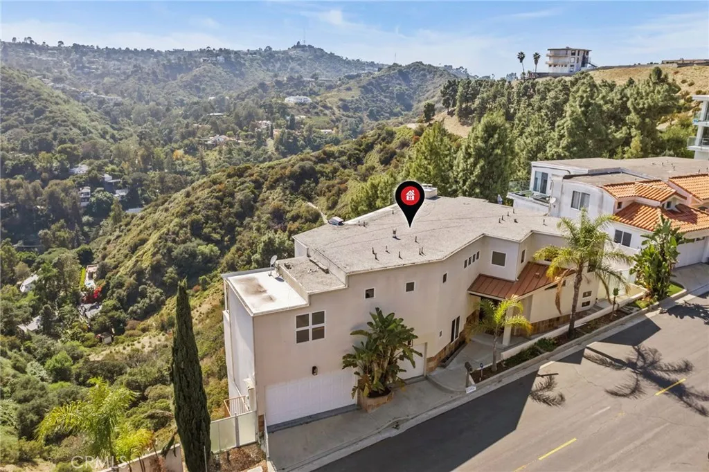 2377 Mount Olympus Drive, Los Angeles, California 90046 home-pic-43