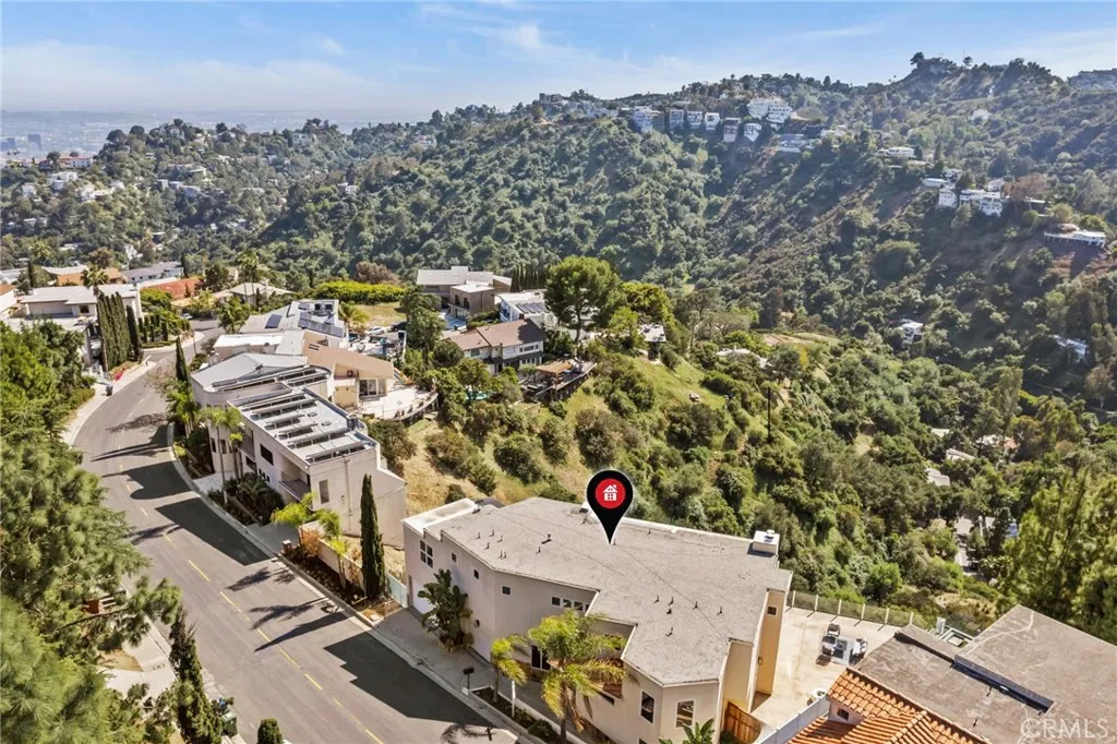 2377 Mount Olympus Drive, Los Angeles, California 90046 home-pic-41