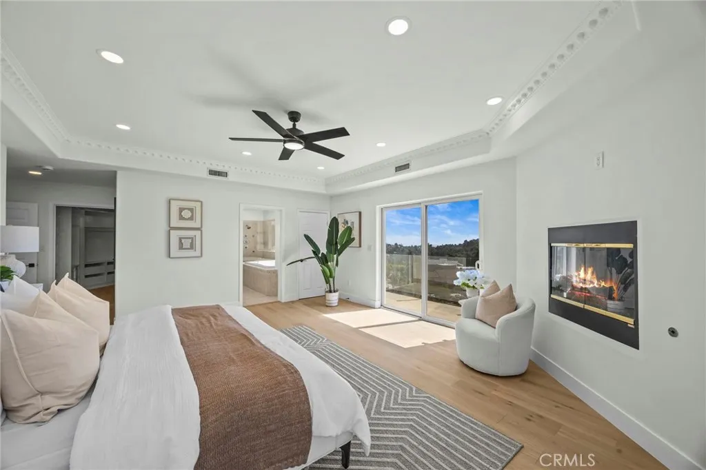 2377 Mount Olympus Drive, Los Angeles, California 90046 home-pic-21