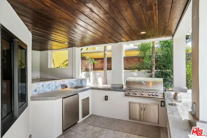 4811 Roma Court, Marina Del Rey, California 90292
