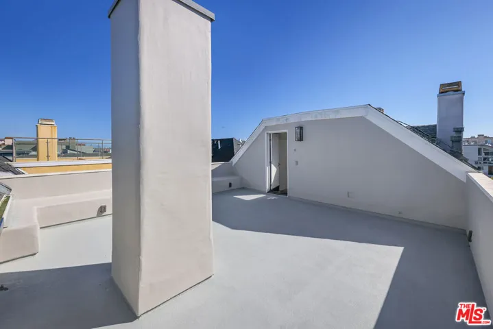 4811 Roma Court, Marina Del Rey, California 90292