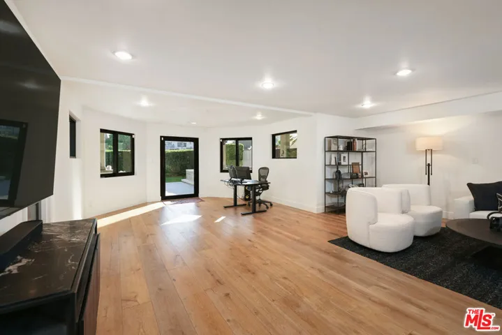 4811 Roma Court, Marina Del Rey, California 90292