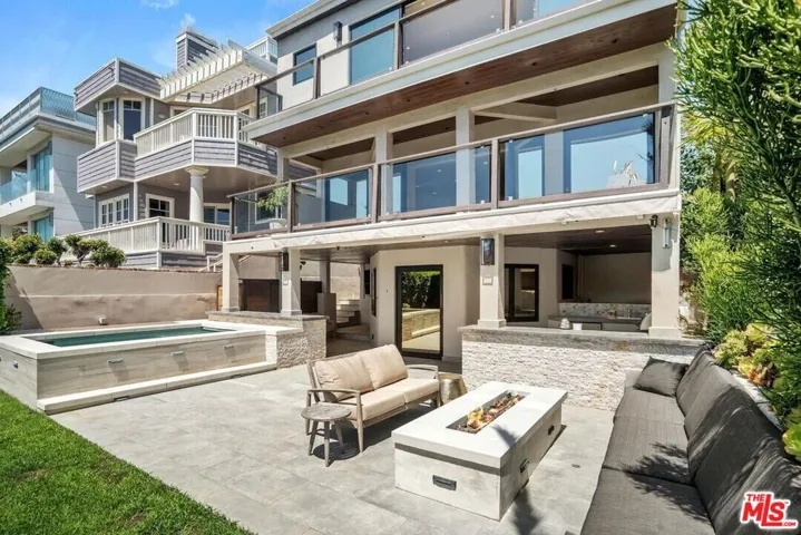 4811 Roma Court, Marina Del Rey, California 90292