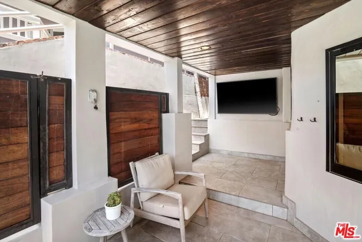 4811 Roma Court, Marina Del Rey, California 90292