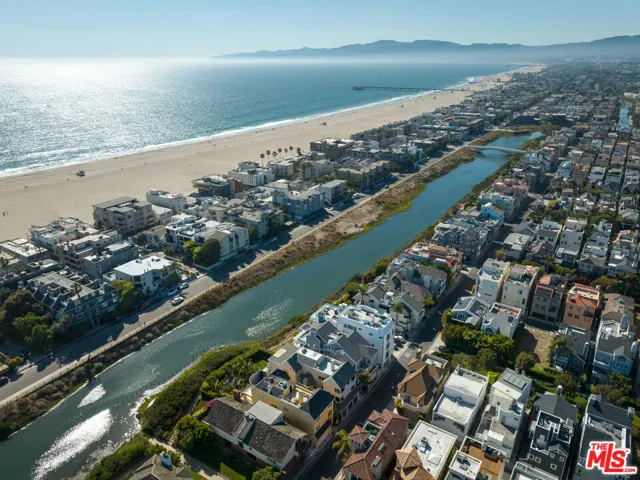 4811 Roma Court, Marina Del Rey, California 90292