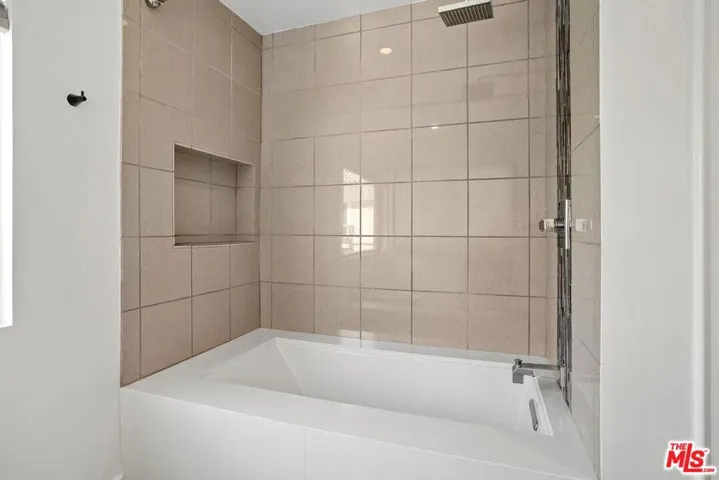 4811 Roma Court, Marina Del Rey, California 90292