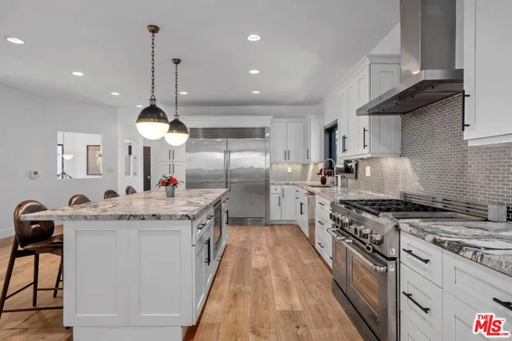 4811 Roma Court, Marina Del Rey, California 90292