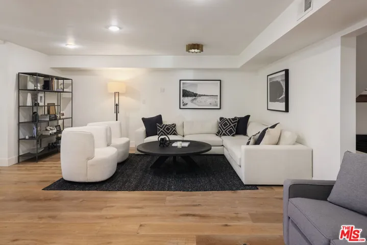 4811 Roma Court, Marina Del Rey, California 90292