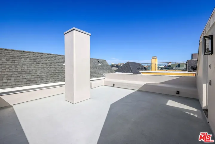 4811 Roma Court, Marina Del Rey, California 90292