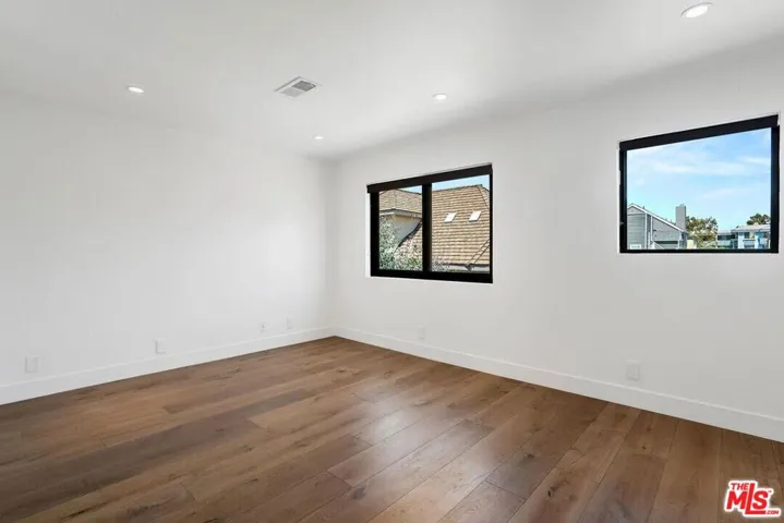 4811 Roma Court, Marina Del Rey, California 90292