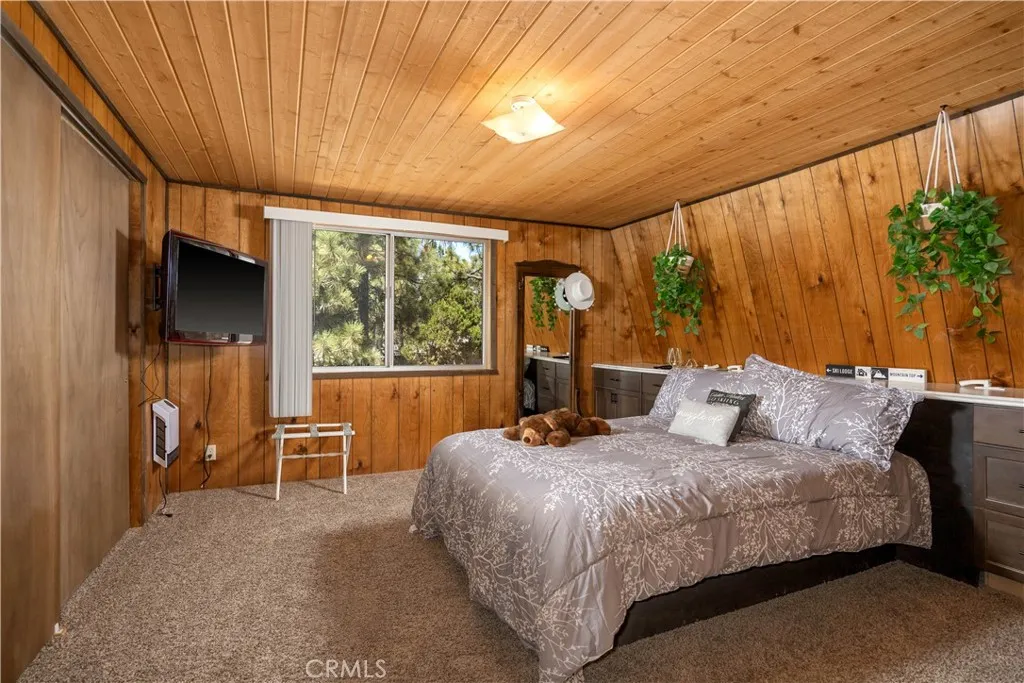 2076 8th Lane, Big Bear City, California 92314 home-pic-23