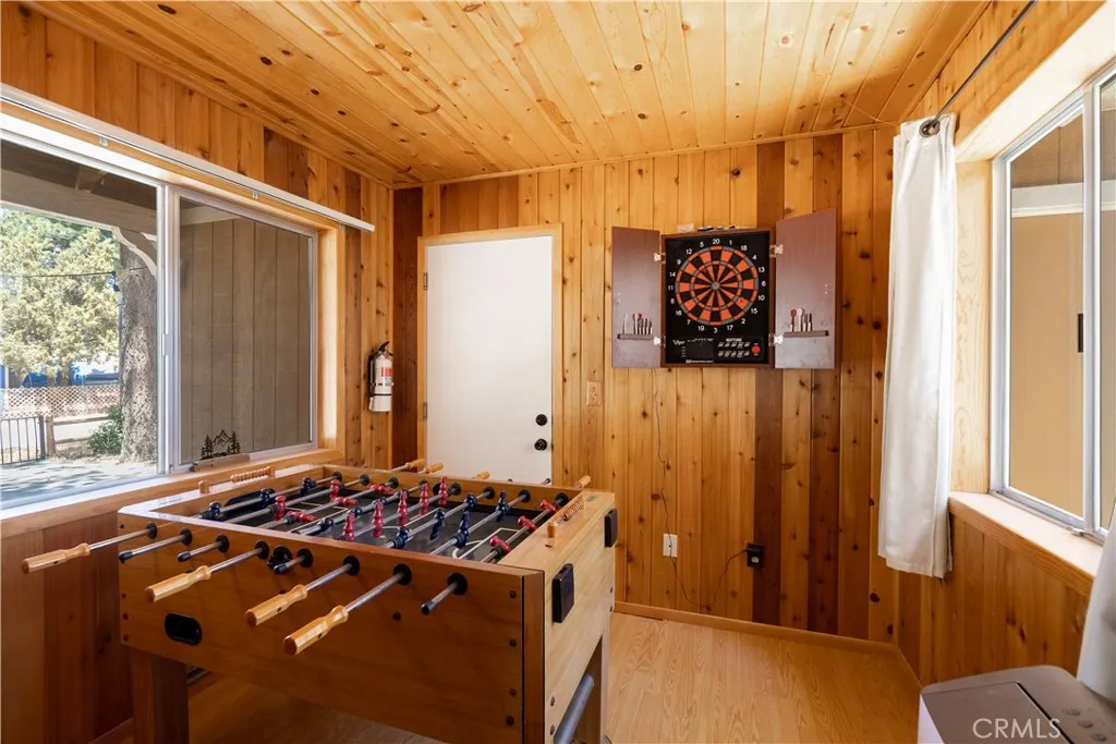 2076 8th Lane, Big Bear City, California 92314 home-pic-8