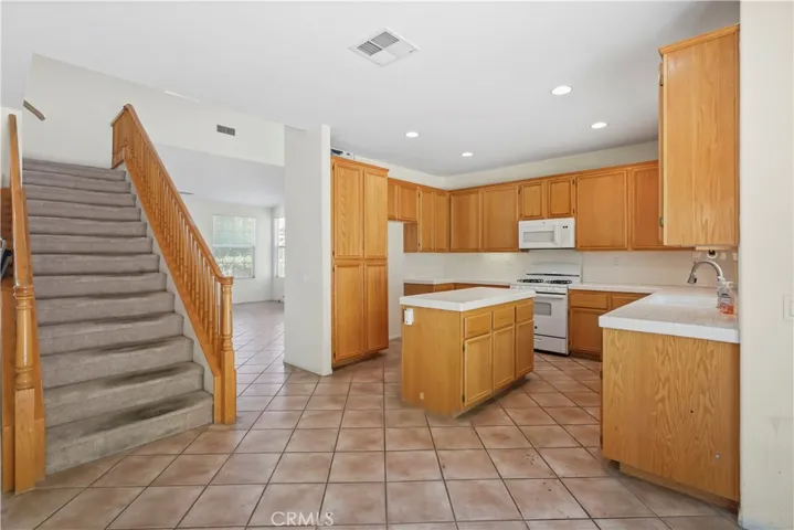 28445 Silverking Trail, Saugus, California 91390