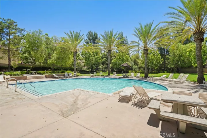 28445 Silverking Trail, Saugus, California 91390