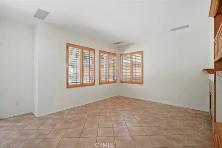 28445 Silverking Trail, Saugus, California 91390
