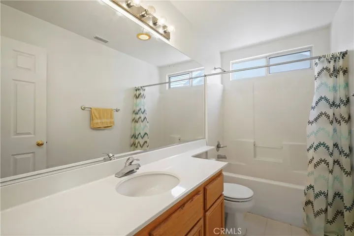 28445 Silverking Trail, Saugus, California 91390